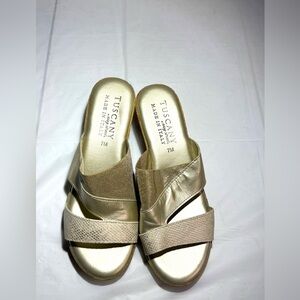 Women's Luxurious Slip On Gold Wedge